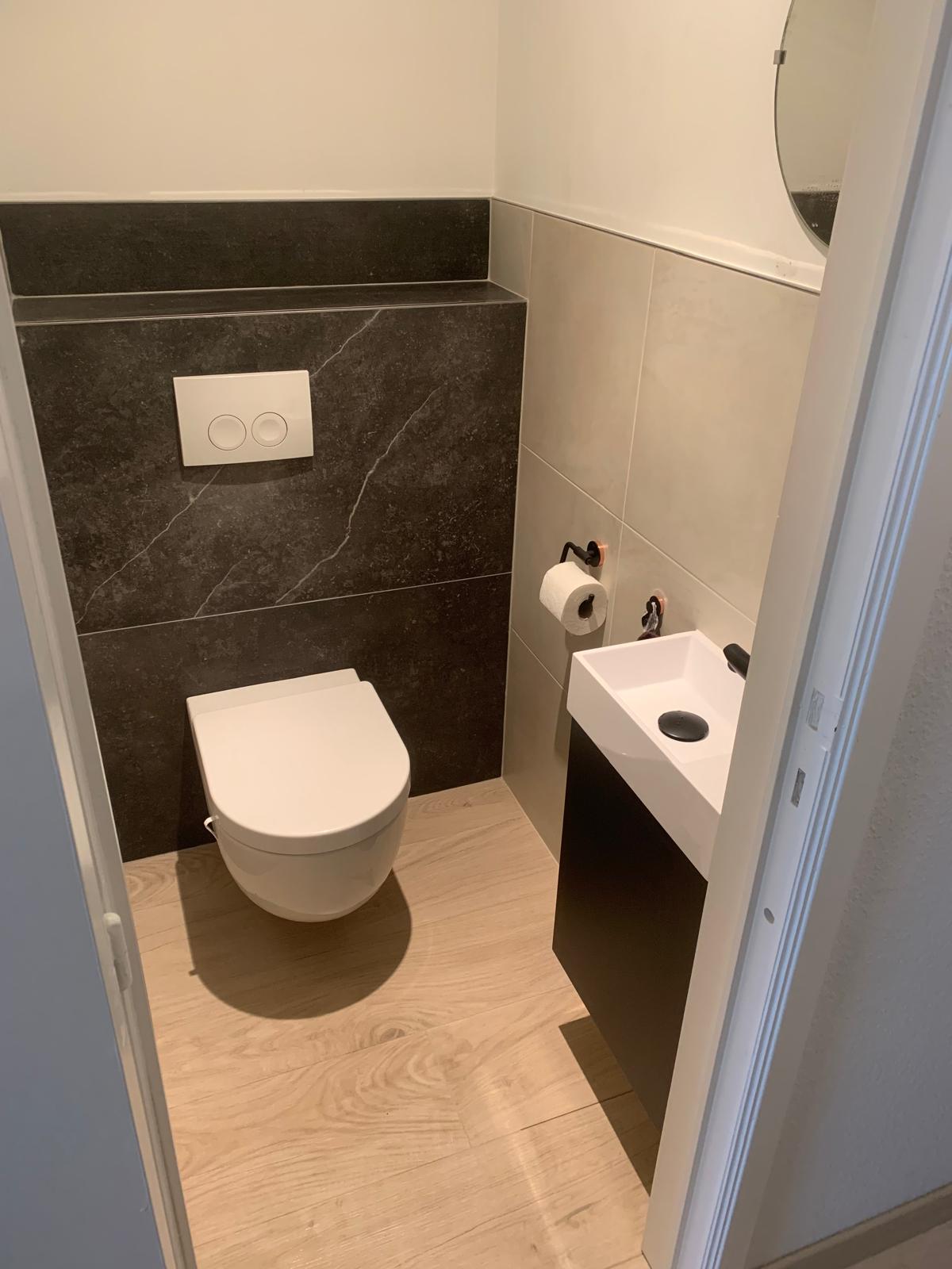 Blankenberge - Volledige afwerking hangtoilet