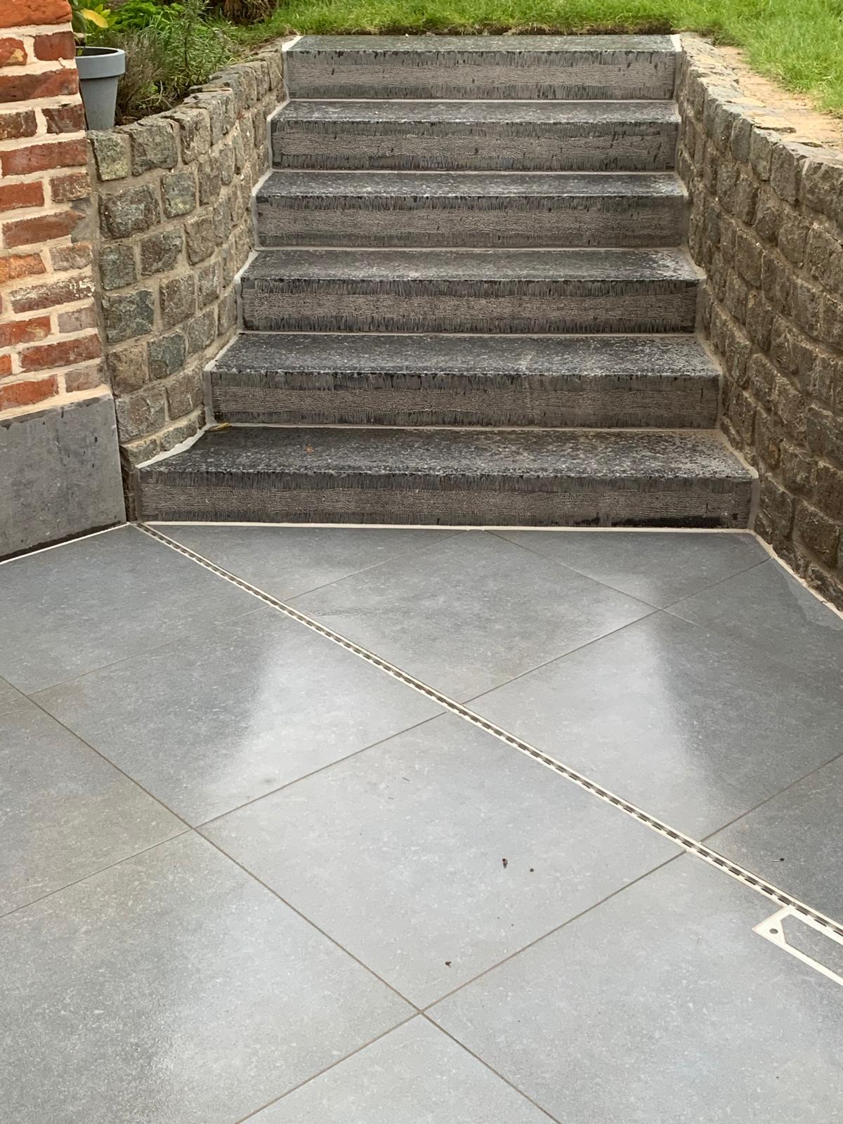 Sint-Goriks-Oudenhove - Trapblok in stijl Oud-Brugge